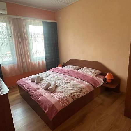 Guesthouse Zornitsa Хисаря Екстер'єр фото